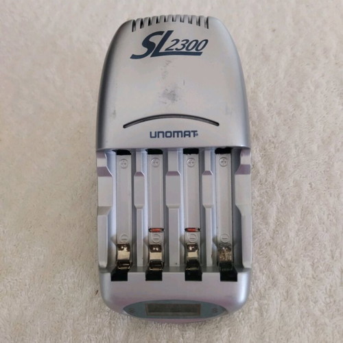 Unomat SL 2300 Battery Charger LCD like new