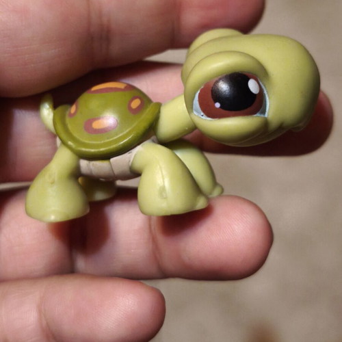 Littlest Pet Shop Number 7 figure like new, 2006 Hasbro vintage