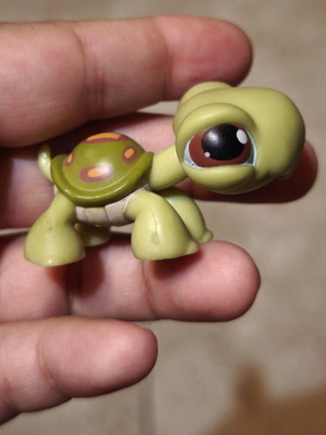 Littlest Pet Shop Number 7 figure like new, 2006 Hasbro vintage