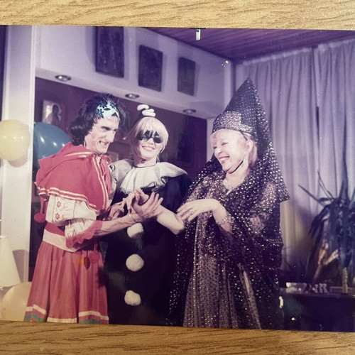 Original photo with Stathis Psaltis, Kaiti Finou and Rena Pagkrati, used
