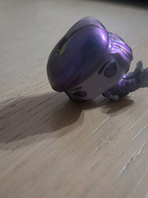 Stranger Things Kinder Robin like new