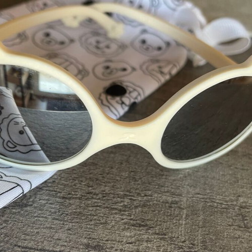 KiETLA Baby Sunglasses 0-1 Year Cream Color New