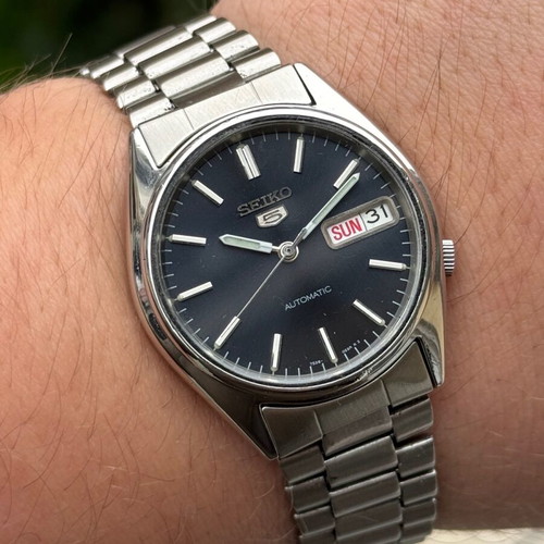 Seiko 5 Men's Used Steel Automatic Watch Blue