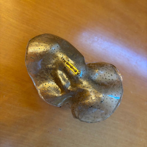 Plastic Pin gold color like new