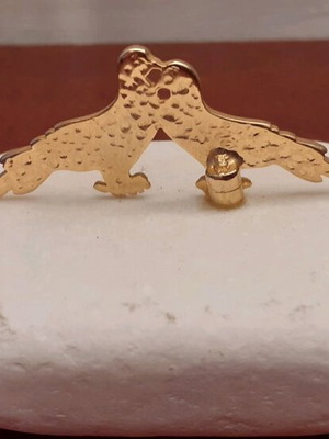 Decorative stone with two doves double-sided like new