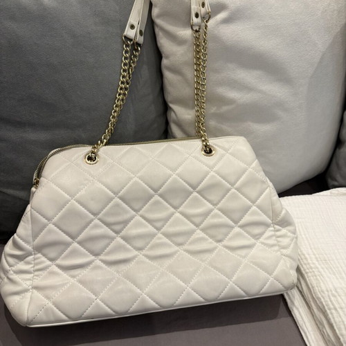 Valentino shoulder bag white like new