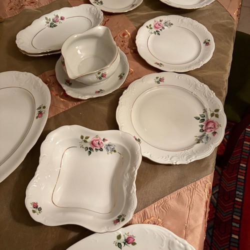 Vintage serving set 57 pieces, unused
