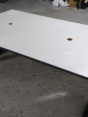 Professional double desk 2.10x1.80 m like new with metal base