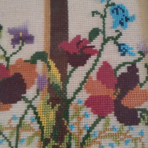 Embroidered cross framed artwork used 26×20 cm