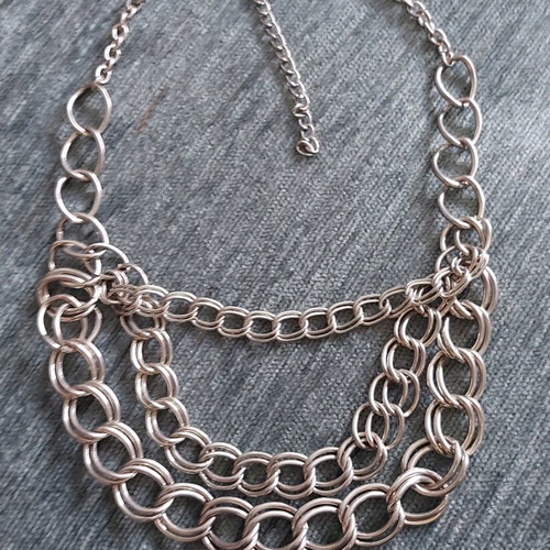 Three-row necklace of massive silver chains like new