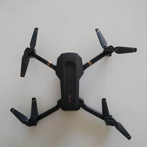 Richie 4DRC drone used with two batteries and 4K camera