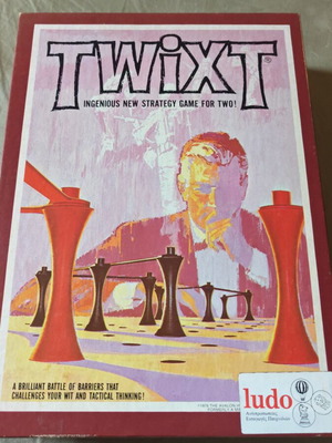 Twixt Strategy Game new, collectible by Avalon Hill