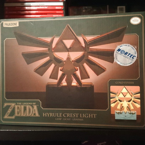 Hyrule Crest Light like new, The Legend of Zelda