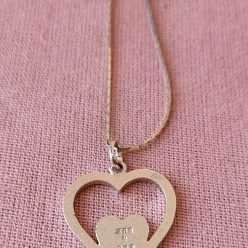 Silver necklace 925 with heart pendant, like new