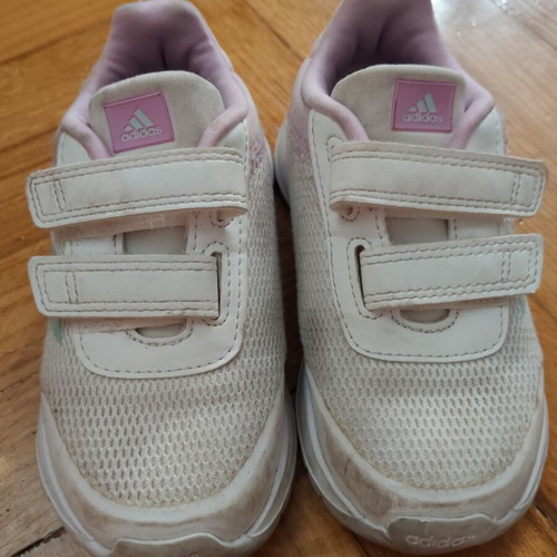 Adidas running shoes for girls size 25.5