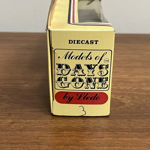 Lledo Models of Days Gone Matthew Norman Fine Carriage Clocks collectible model like new