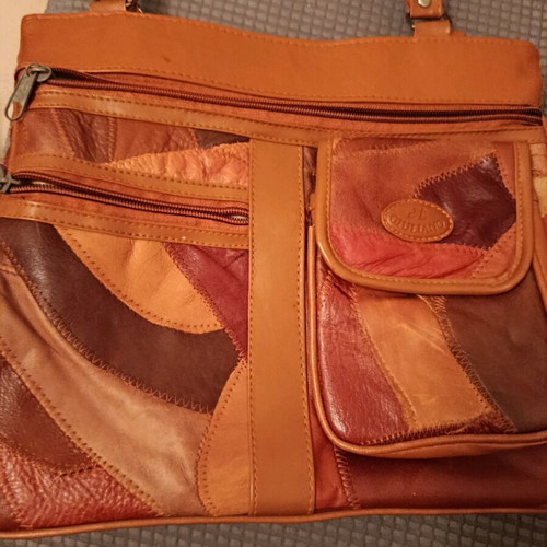 Vintage Guiliano shoulder bag like new, leather patchwork design