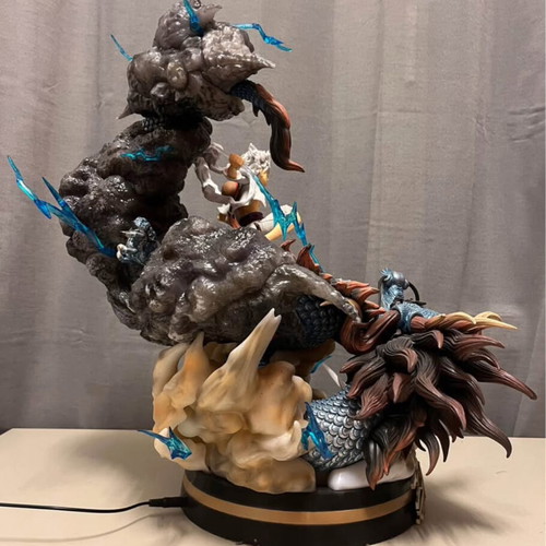 Luffy Gear5 versus Kaido PVC statue like new, 55 cm tall