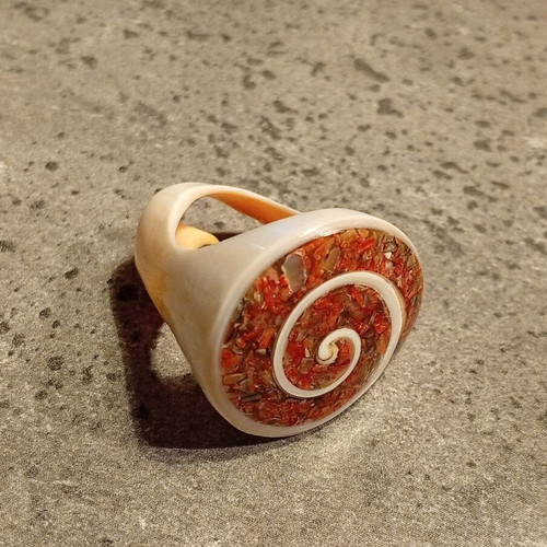 Bone ring with spiral design like new, orange