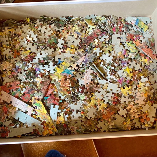 Puzzle used 1000 pieces with Claude Monet painting