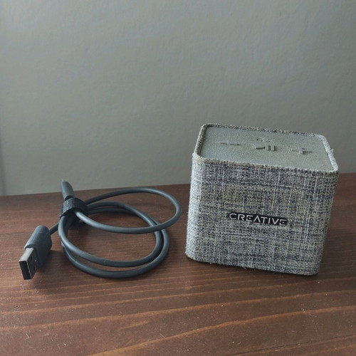 Creative Nuno Micro speaker used, Bluetooth and USB