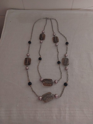 Necklace used, black and silver