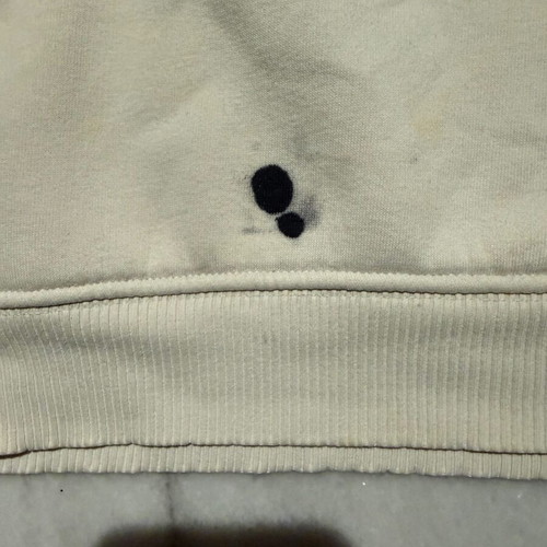 Quiksilver hoodie used, white, size XS with paint marks