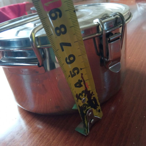 Metal food bowl like new