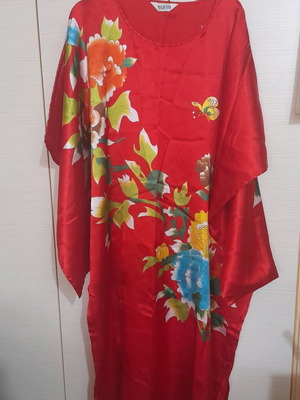 Kimono medium used, beautiful red