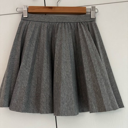 Zara girls pleated skirt grey like new, age 9, 134 cm