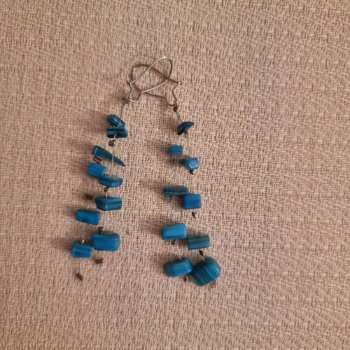 Earrings with blue stones like new