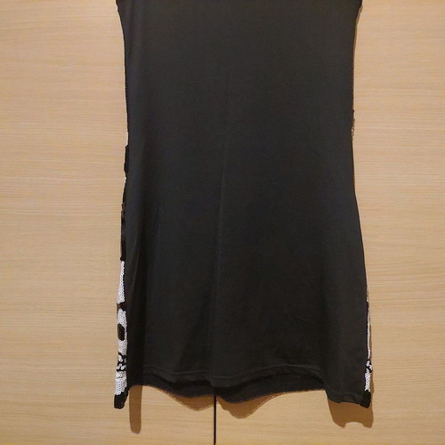 Rock dress black sequin with white skulls like new