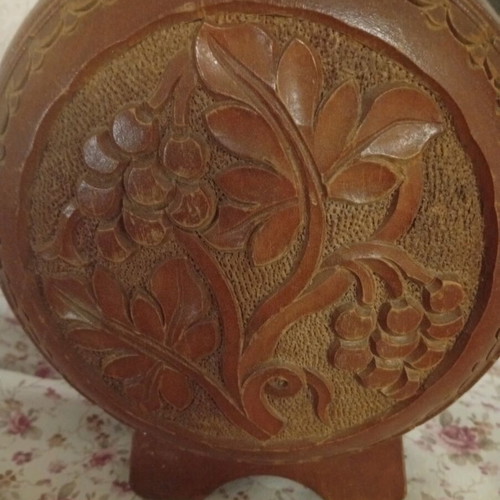 Vintage carved wooden canteen like new for water or wine