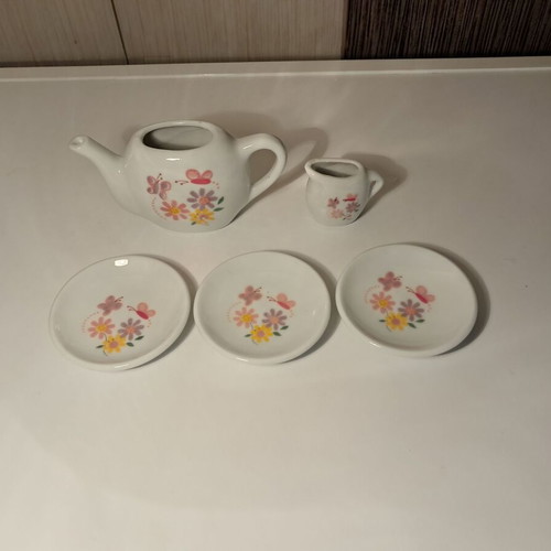 Porcelain Mini Tea Set 5 Pieces New, Floral Pattern