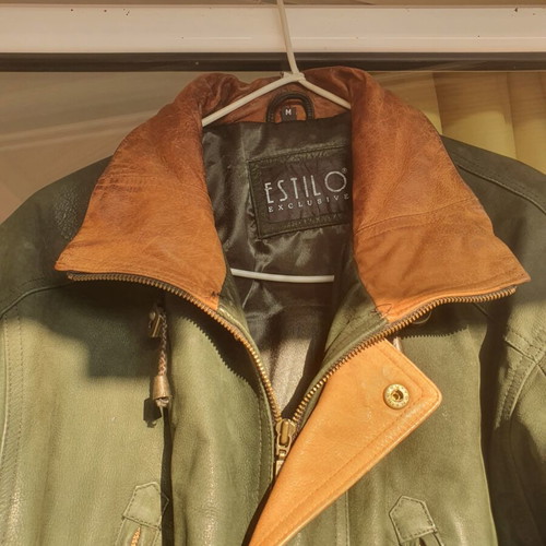 Vintage leather jacket Estilo exclusive medium, slightly used, cypress