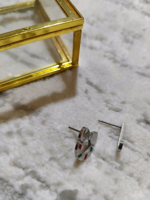 Christmas earrings like new, metal multicolor and silver