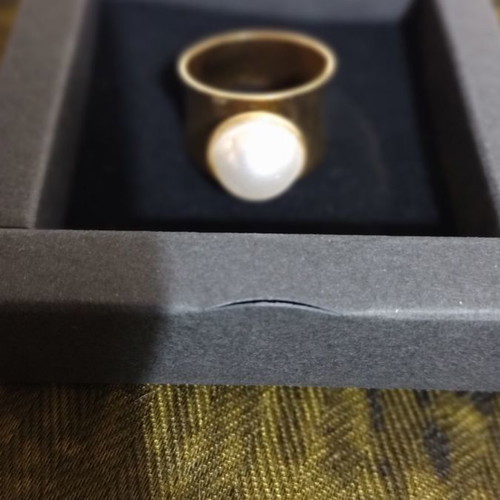 Ozze large steel ring with pearl used