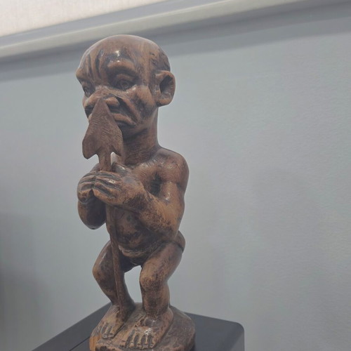 Vintage African wooden warrior sculpture, 27 cm, solid wood
