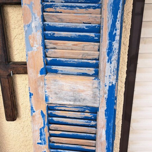 Windows used for construction or decoration