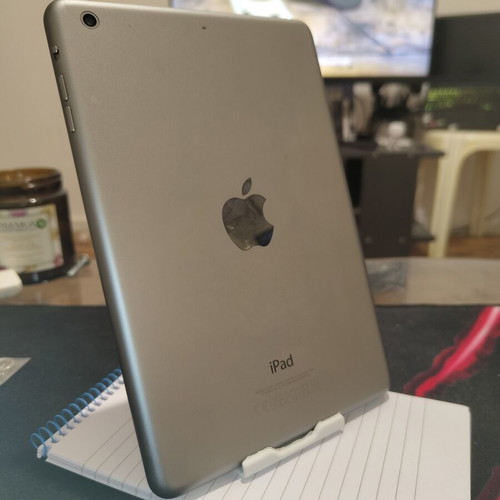 White phone and tablet stand