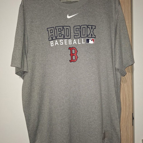 Boston Red Sox men's t-shirt size L used
