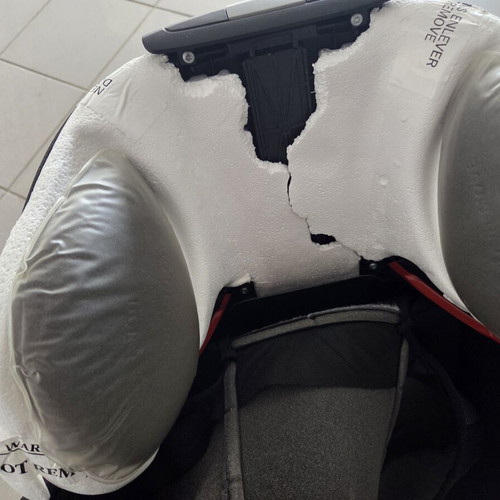 Maxi-Cosi Booster RodiFix AirProtect car seat 15-36 kg used with Isofix