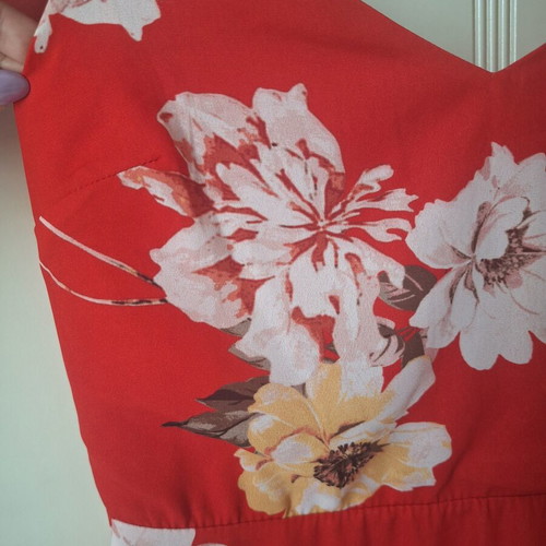 Maxi floral dress Tally Weijl with asymmetric hem size M like new, red