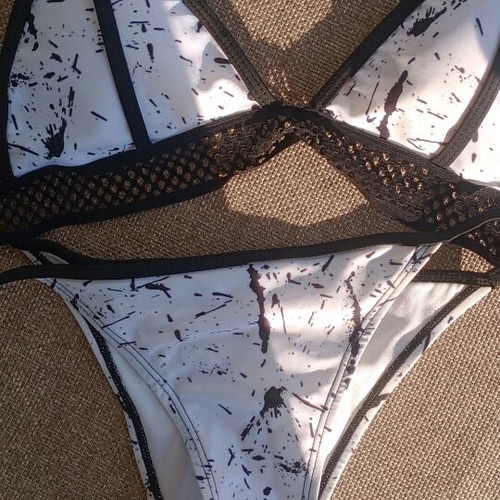 Shein swimsuit with mesh like new, size M, black and white