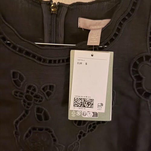 H&M dress new, size Small, black