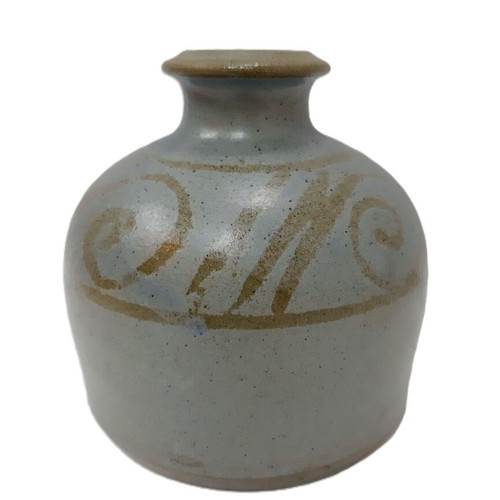 Vintage ceramic vase like new, 13 cm, decorative motif