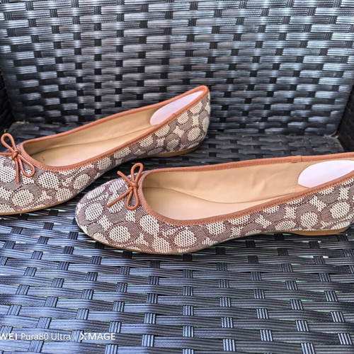 Coach Abigail ballerina flats size 40.5