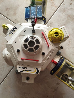 Playmobil space station