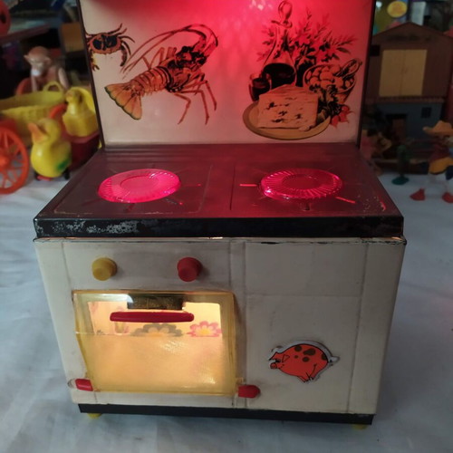 Tin electric battery kitchen toy Solpa from the 60s like new