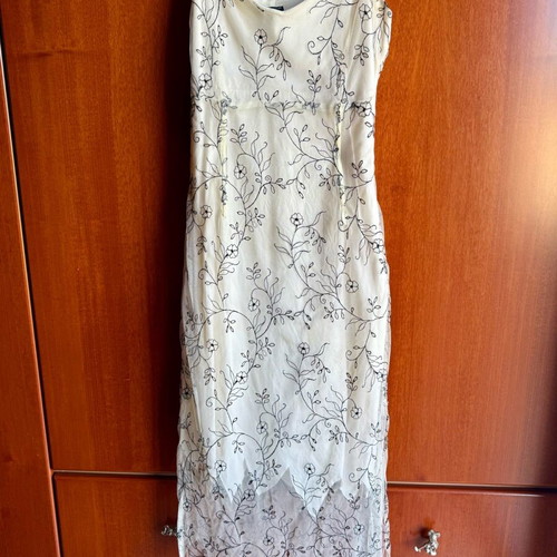 Anna Riska dress slim fit like new, black and white